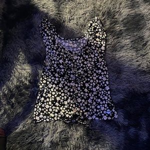 Blue and white daisy Justice big kids XL shirt